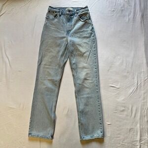Abercrombie & Fitch The 90s Straight Ultra High Rise Women's 26/2R Light‎ Wash